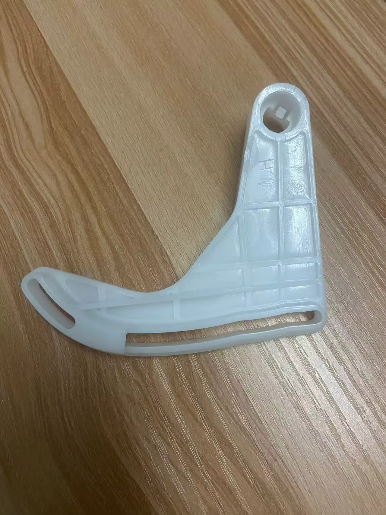 Ae0637008930 Auto-Stoßdämpfer- – Servo Bracket Bewertung und Preis